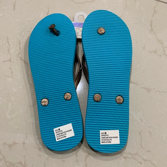 Claire’s Super Cute Printed Flip Flop - Picture 2 of 3